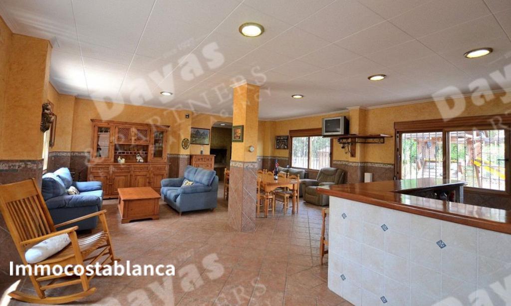 Villa in Torrevieja, 671 m², 690,000 €, photo 3, listing 9324896