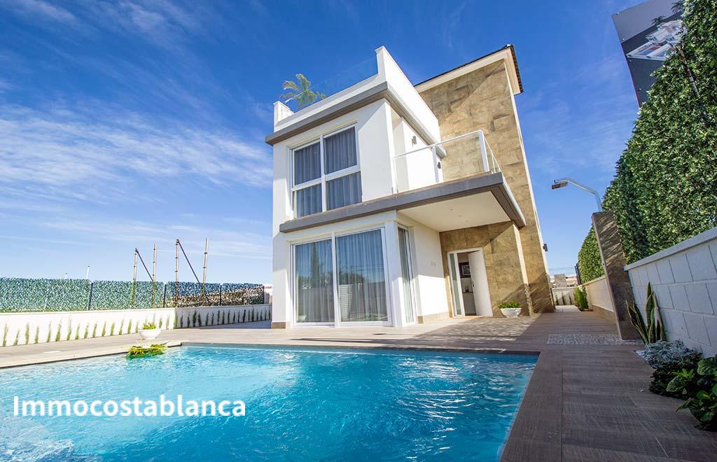 Villa in Torrevieja, 135 m², 339,000 €, photo 2, listing 20318808