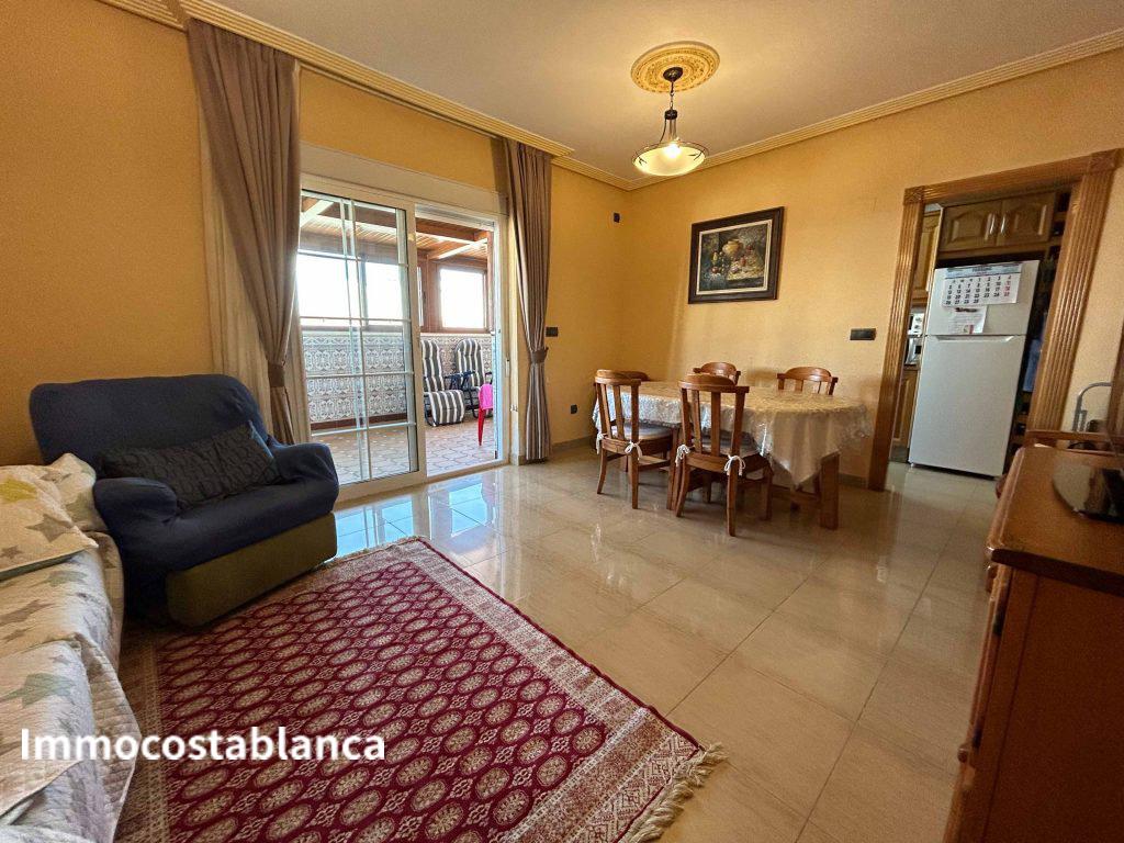 5 room apartment in Torrevieja, 100 m², 370,000 €, photo 1, listing 63772256