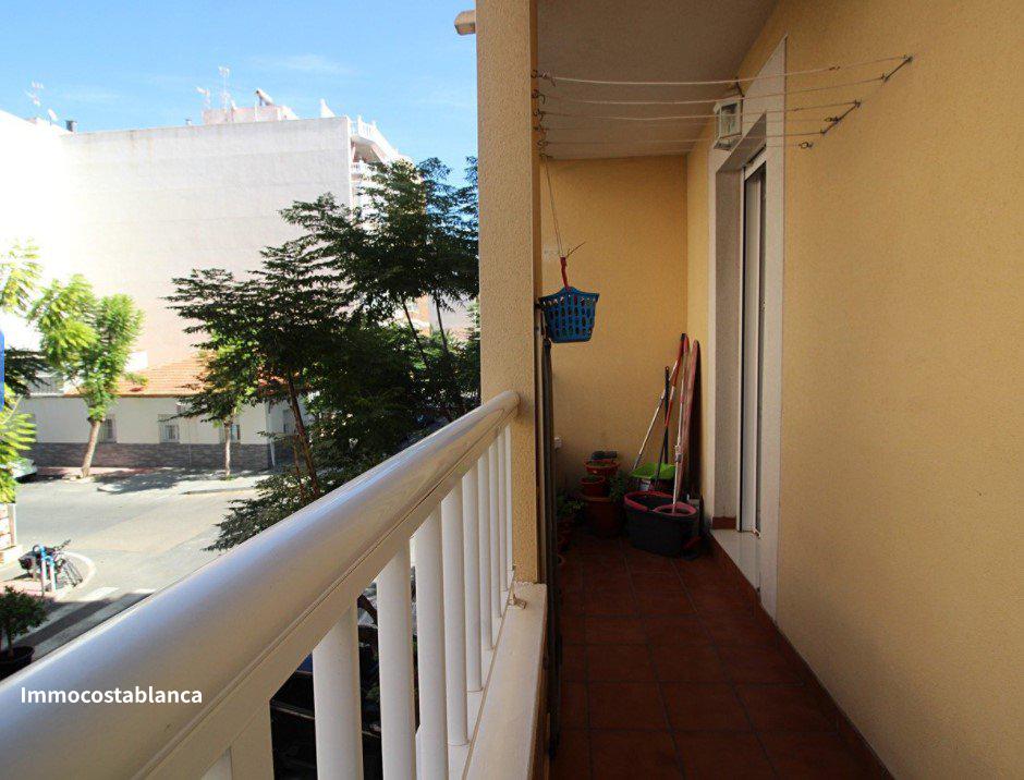 Apartment in Torrevieja, 74,000 €, photo 2, listing 55999048