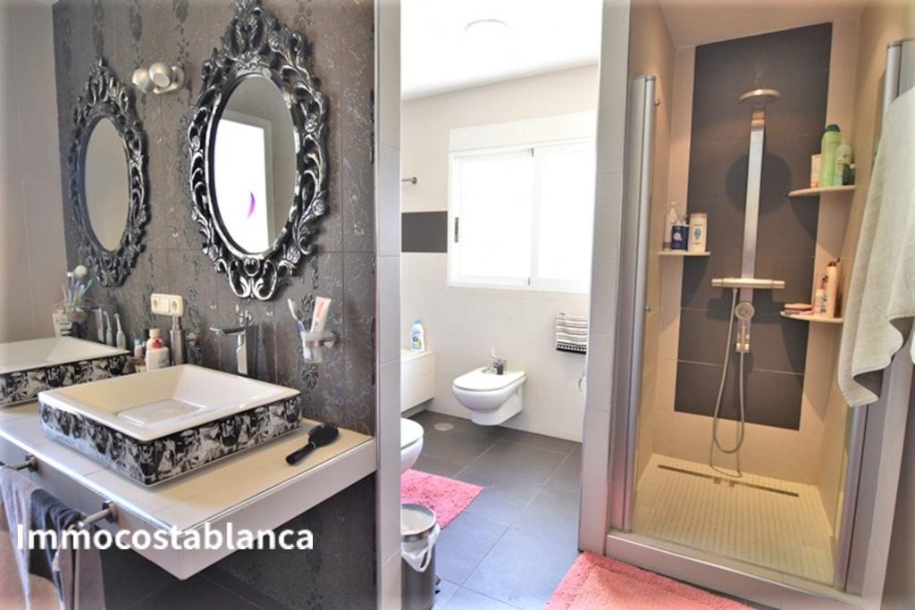 Villa in Benidorm, 266 m², 420,000 €, photo 3, listing 65995536