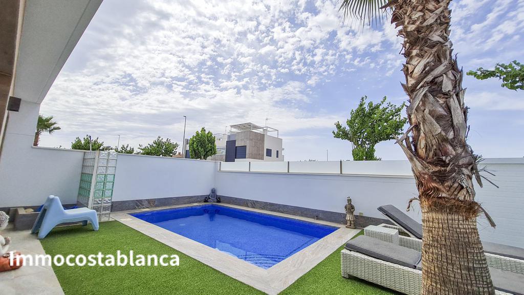 Villa in Pilar de la Horadada, 139 m², 450,000 €, photo 10, listing 46597856