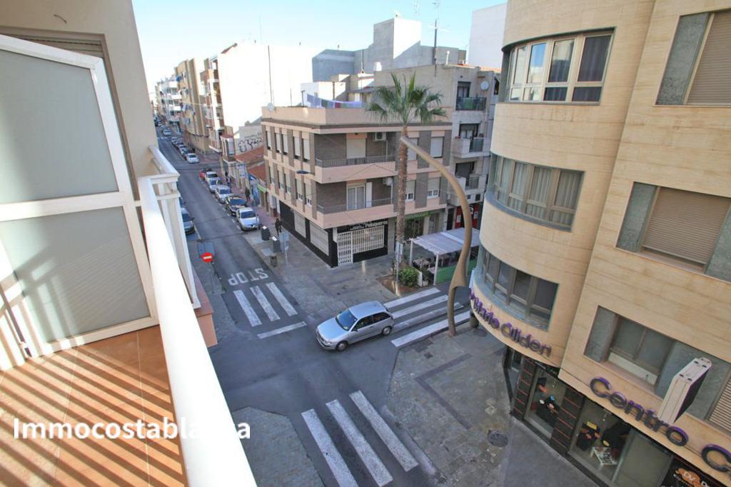 Apartment in Torrevieja, 71,000 €, photo 9, listing 60550328