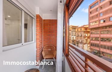 Apartment in Alicante, 84 m²