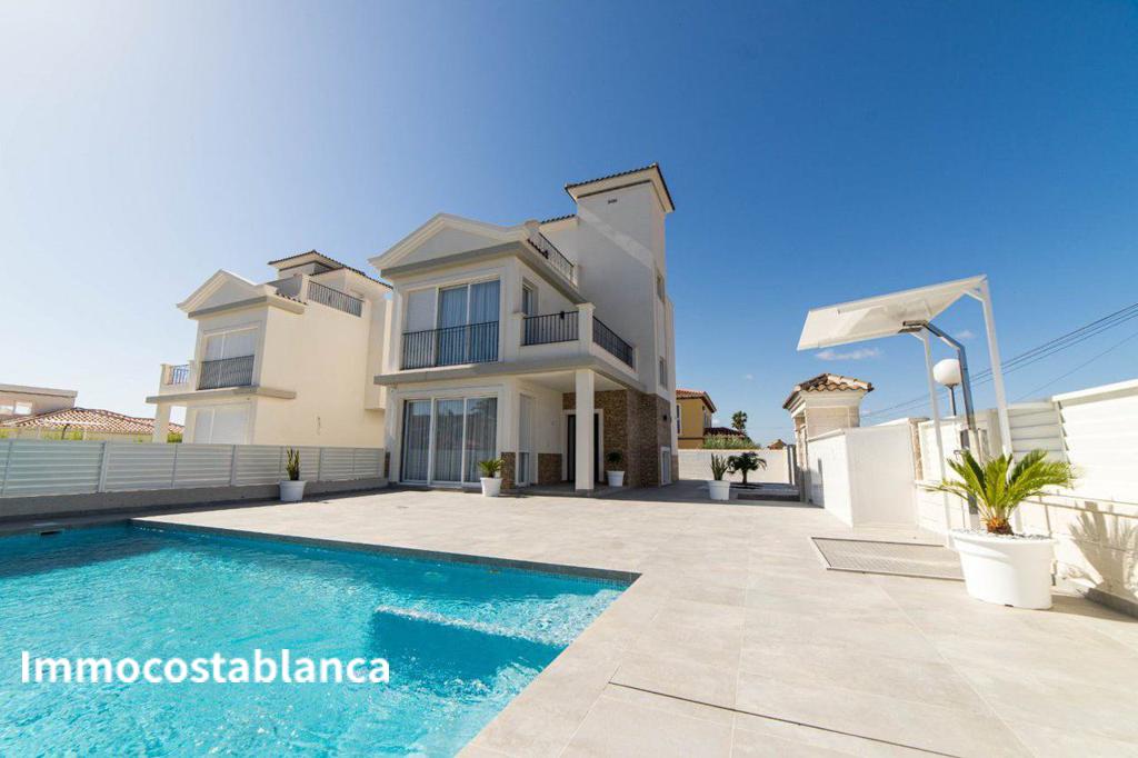 Villa in Torrevieja, 173 m², 599,000 €, photo 5, listing 74414496