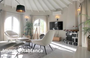 Detached house in Calpe, 204 m²