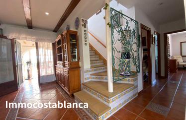 Detached house in Calpe, 280 m²