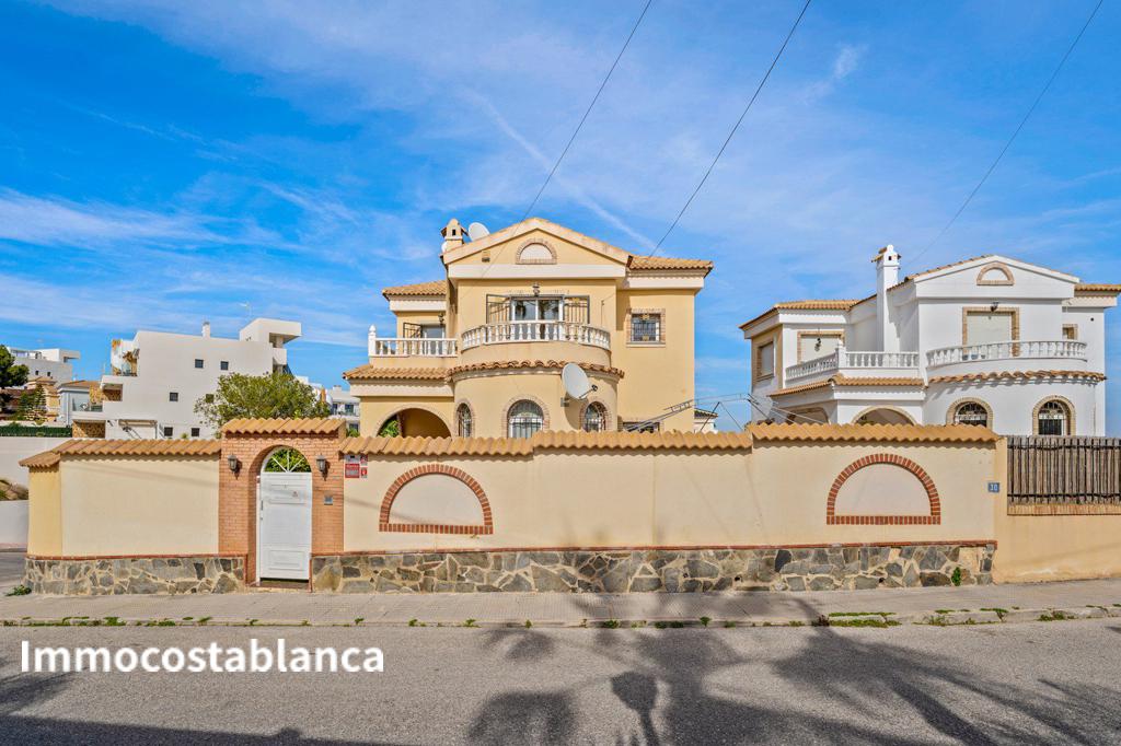 Villa in Orihuela Costa, 130 m², 369,000 €, photo 2, listing 35817216