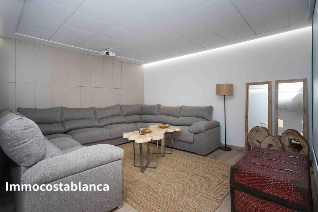 4 room villa in Torrevieja, 143 m², 600,000 €, photo 1, listing 23524016