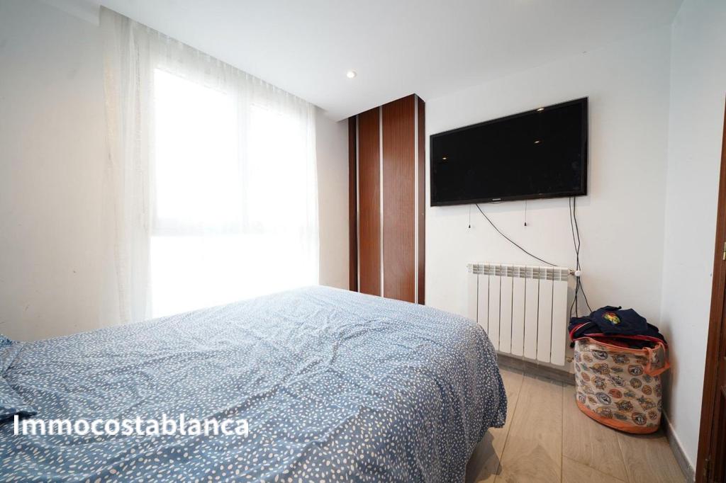 Apartment in Alicante, 130 m², 300,000 €, photo 2, listing 33610016