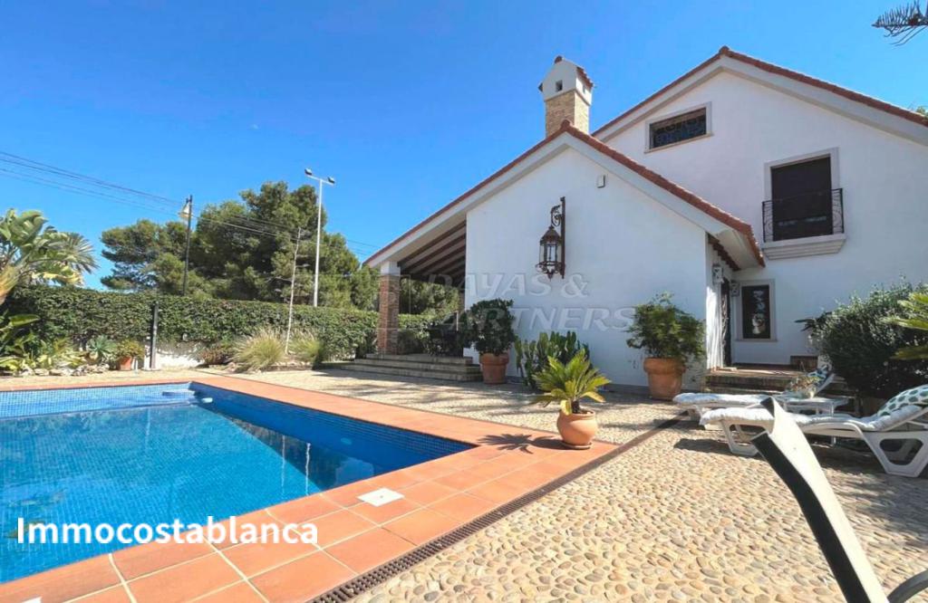 Villa in Torrevieja, 298 m², 750,000 €, photo 9, listing 76590656