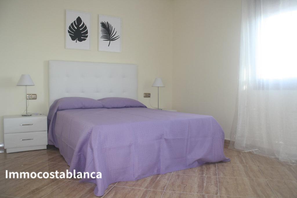 4 room villa in Alicante, 319 m², 450,000 €, photo 7, listing 13480816
