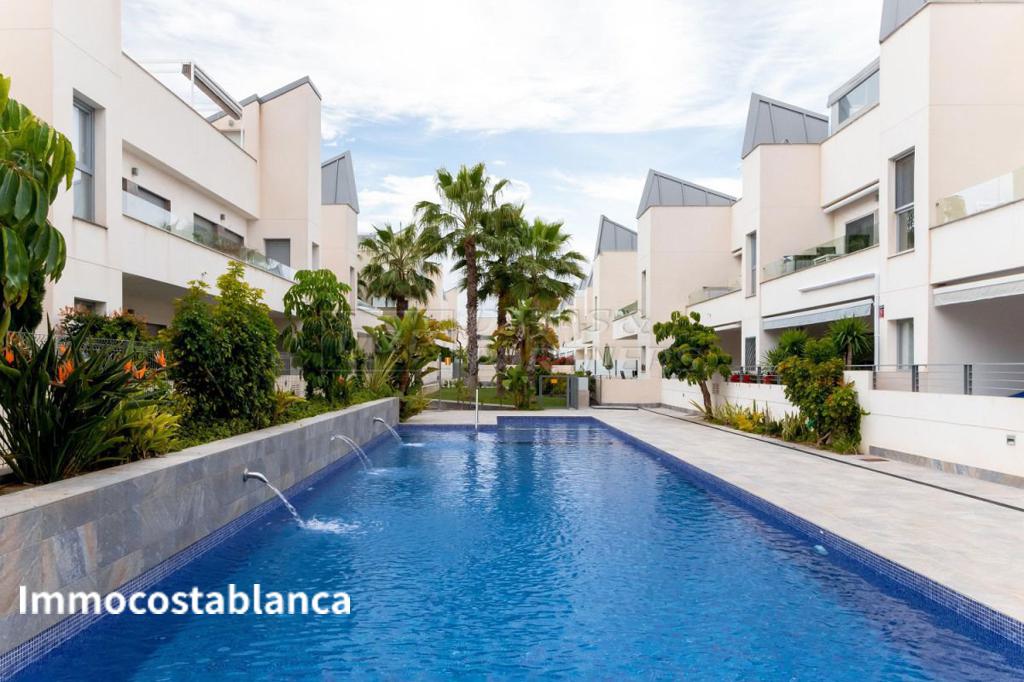 Villa in Torrevieja, 79 m², 220,000 €, photo 1, listing 20812176