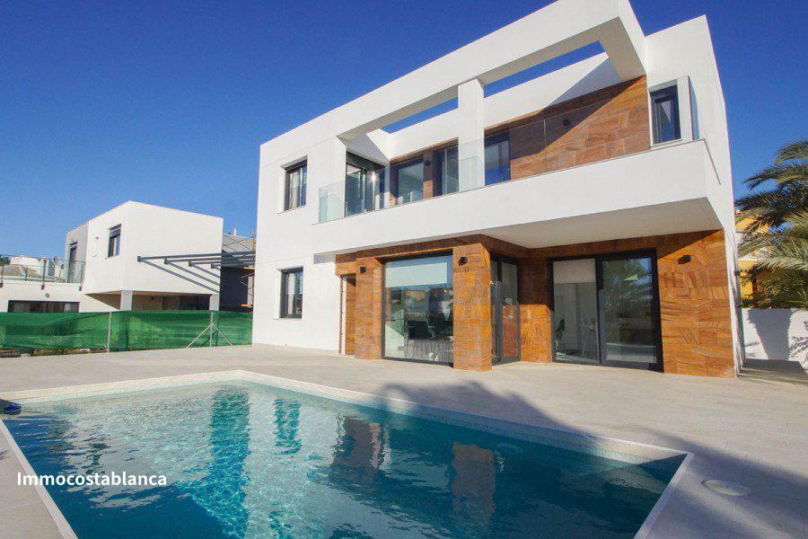 Villa in Torrevieja, 117 m², 399,000 €, photo 1, listing 31389448