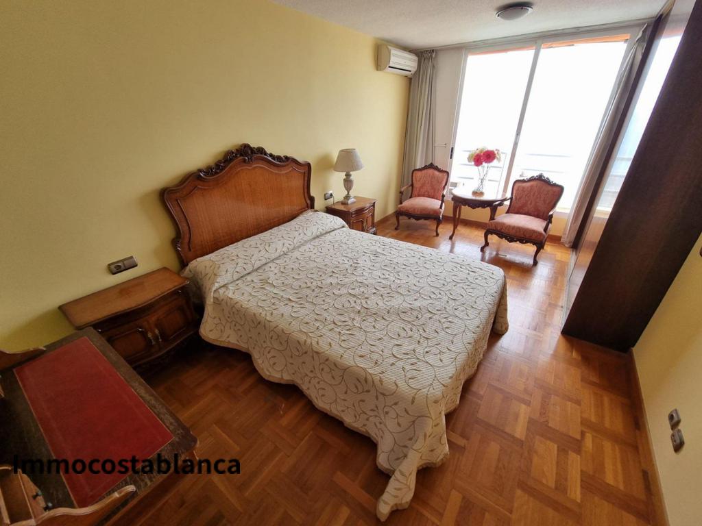 Apartment in Alicante, 175 m², 399,000 €, photo 2, listing 15677776