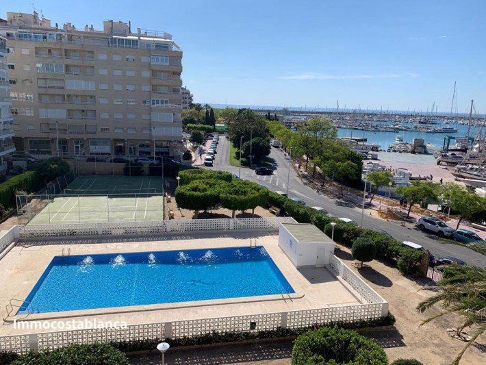 4 room apartment in Torrevieja, 250,000 €, photo 1, listing 3910168