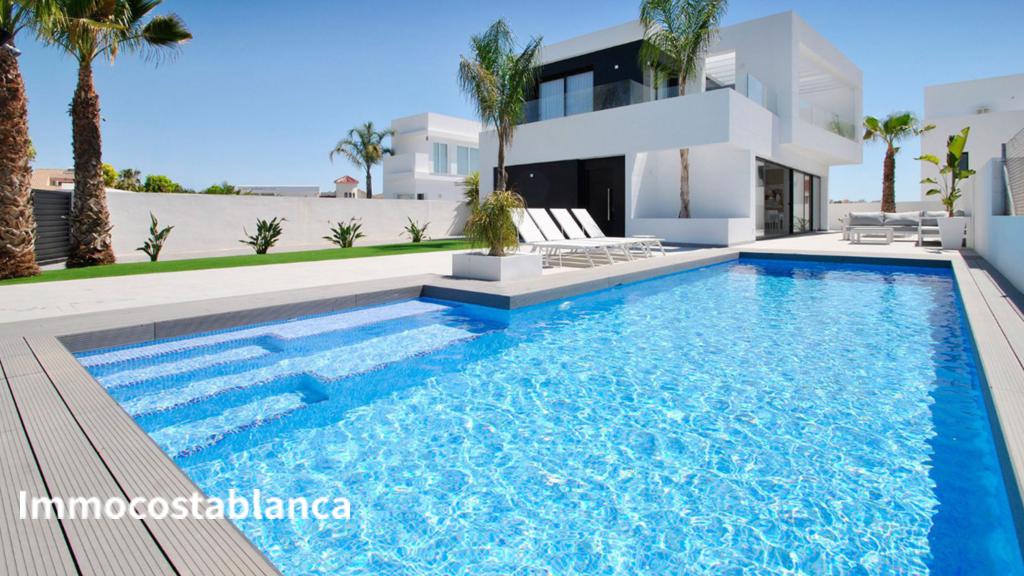 Villa in Ciudad Quesada, 160 m², 650,000 €, photo 2, listing 60247048
