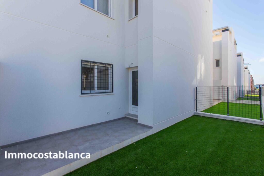 4 room terraced house in Torrevieja, 68 m², 172,000 €, photo 2, listing 8420016