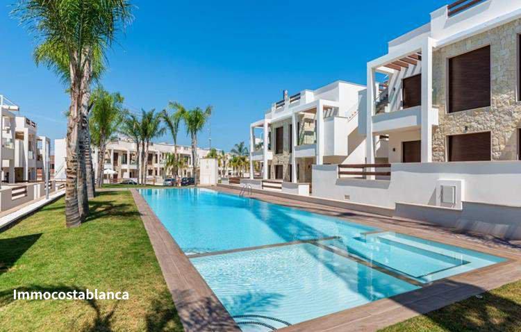 Apartment in Torrevieja, 67 m², 285,000 €, photo 2, listing 75777216