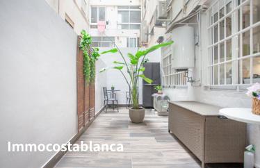 Apartment in Alicante, 131 m²
