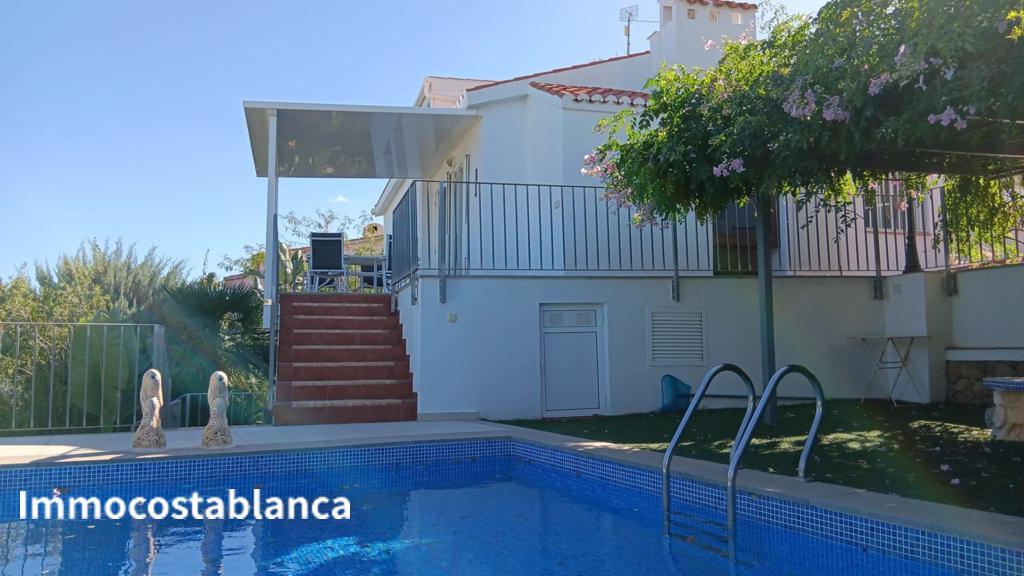 Detached house in Denia, 246 m², 390,000 €, photo 4, listing 50796256