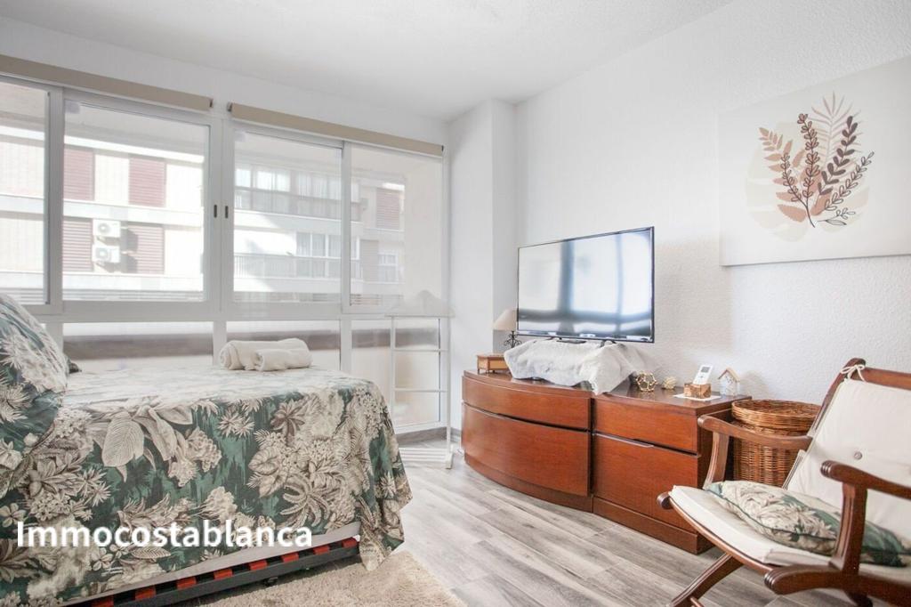 Apartment in Alicante, 131 m², 280,000 €, photo 4, listing 57610016
