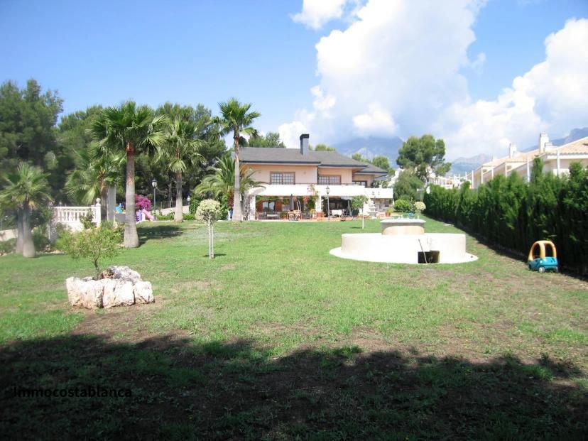 Detached house in La Nucia, 600 m², 975,000 €, photo 1, listing 7912016