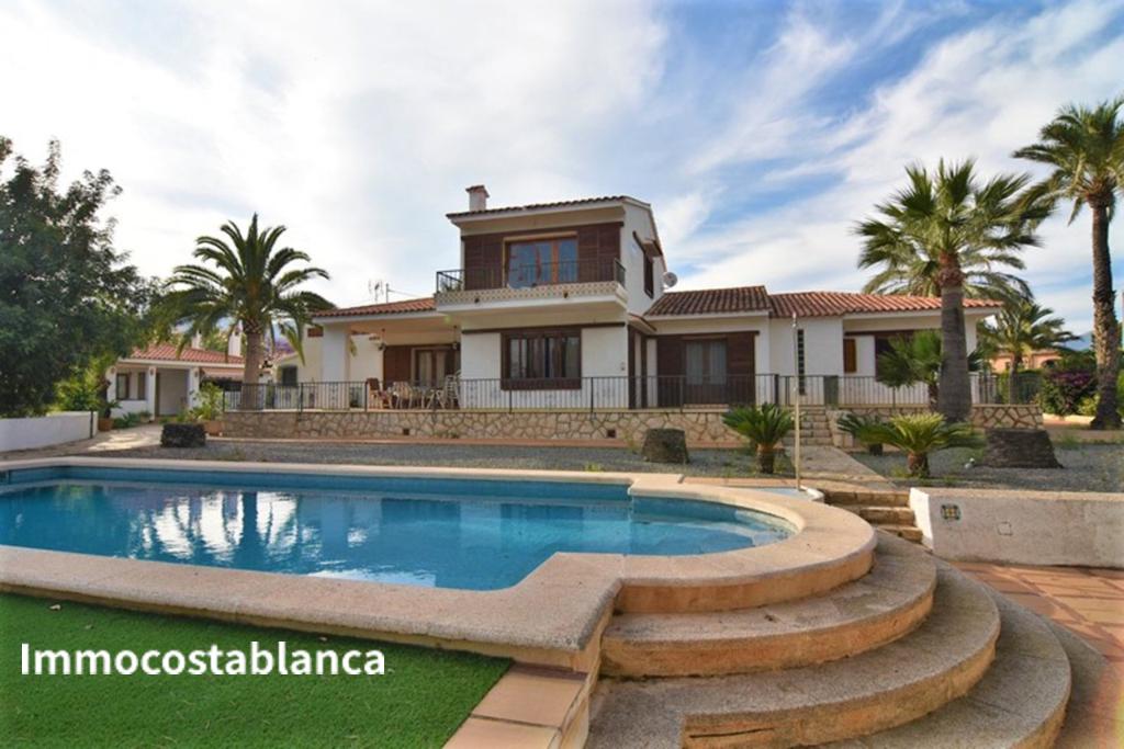 Villa in L'Alfàs del Pi, 390 m², 695,000 €, photo 1, listing 49352816
