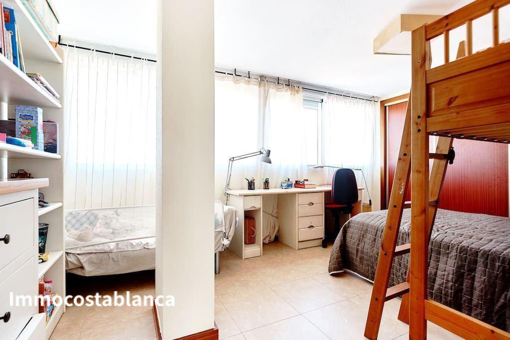 Apartment in Alicante, 115 m², 230,000 €, photo 2, listing 18303296