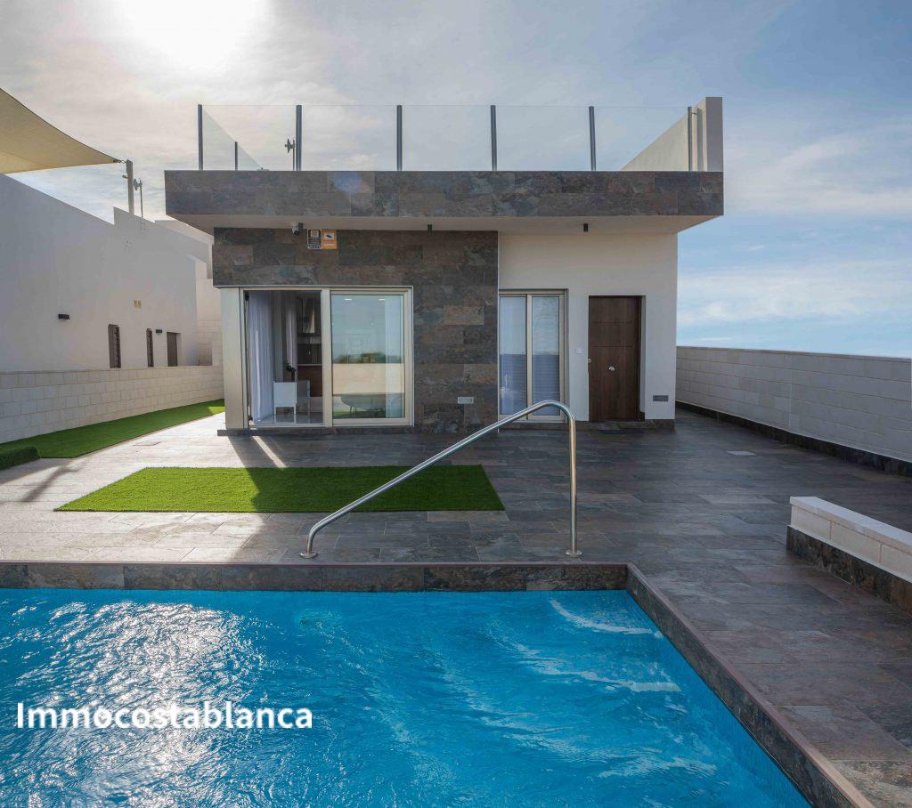 4 room villa in Alicante, 84 m², 330,000 €, photo 1, listing 9844016