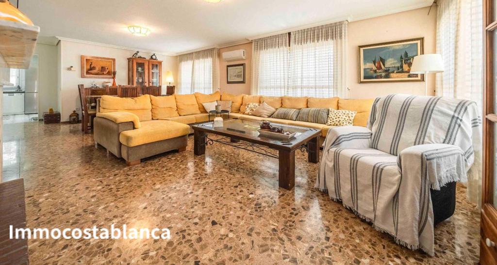 Villa in Alicante, 413 m², 449,000 €, photo 3, listing 13241136
