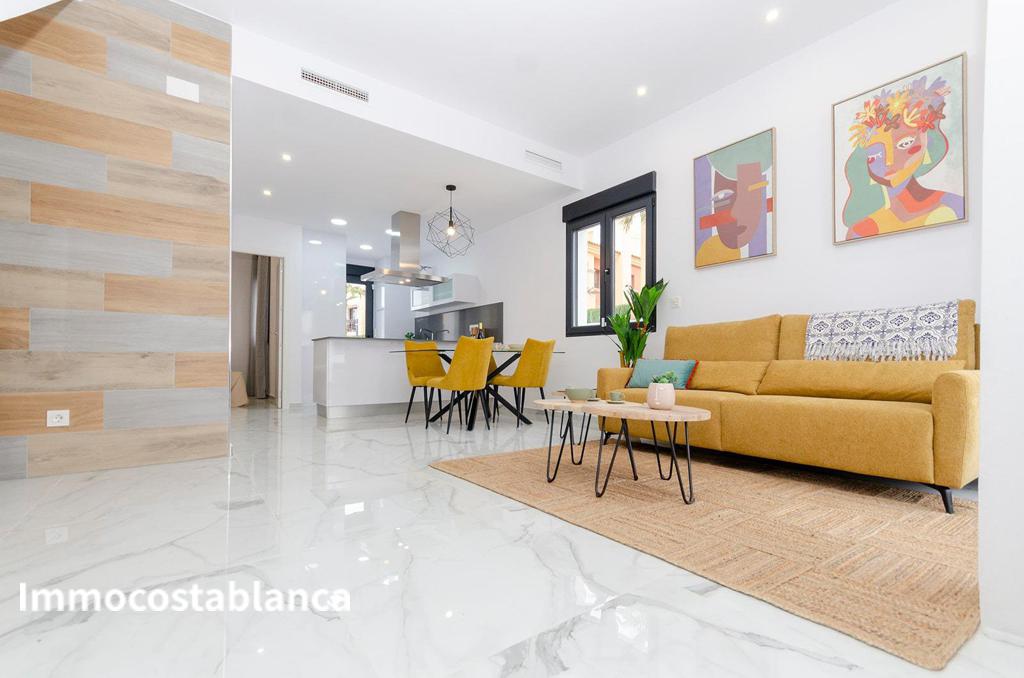 Villa in Torrevieja, 105 m², 424,000 €, photo 1, listing 77327536
