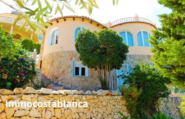 Detached house in Calpe, 352 m²