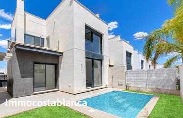 Villa in Orihuela Costa, 140 m²