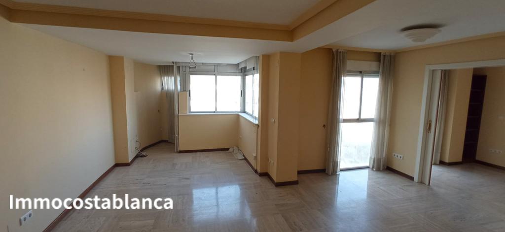 4 room apartment in Alicante, 130 m², 270,000 €, photo 1, listing 20424816