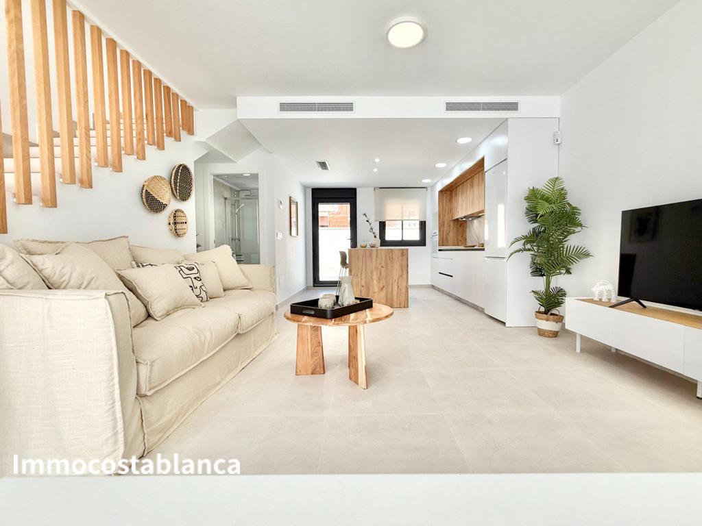 Apartment in Cox, 267 m², 255,000 €, photo 1, listing 13183536