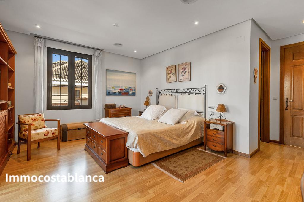 Villa in Torrevieja, 728 m², 2,490,000 €, photo 2, listing 14543536