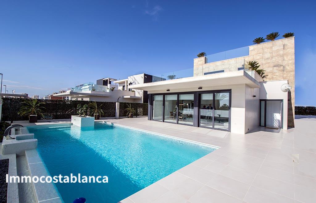 Villa in Dehesa de Campoamor, 197 m², 1,050,000 €, photo 1, listing 77566328