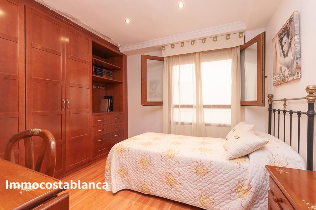 Apartment in Torrevieja, 117 m², 210,000 €, photo 8, listing 20441448