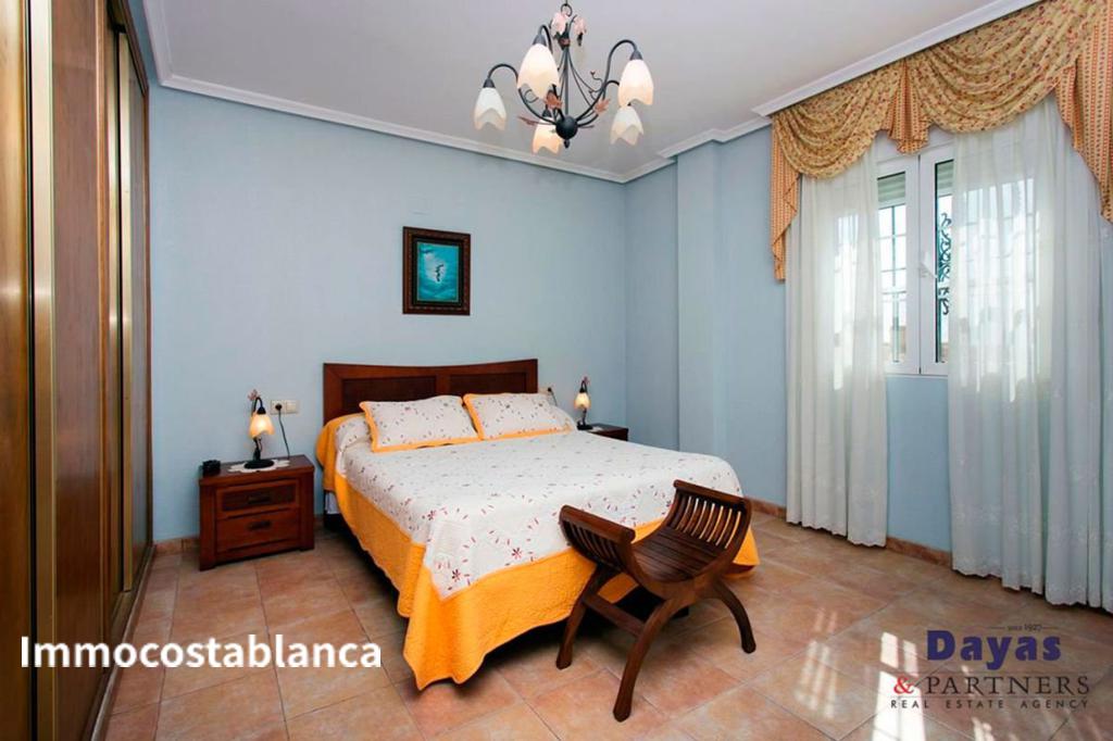 Villa in Torrevieja, 270 m², 370,000 €, photo 10, listing 26980016