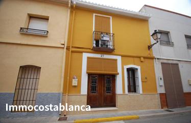 Terraced house in Alicante, 180 m²