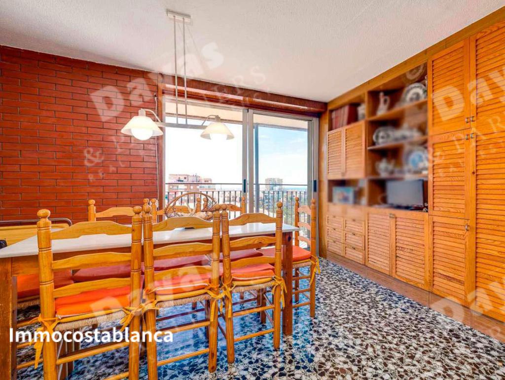 Apartment in Torrevieja, 300 m², 649,000 €, photo 1, listing 68824176