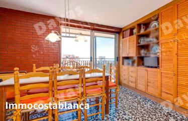 Apartment in Torrevieja, 300 m²