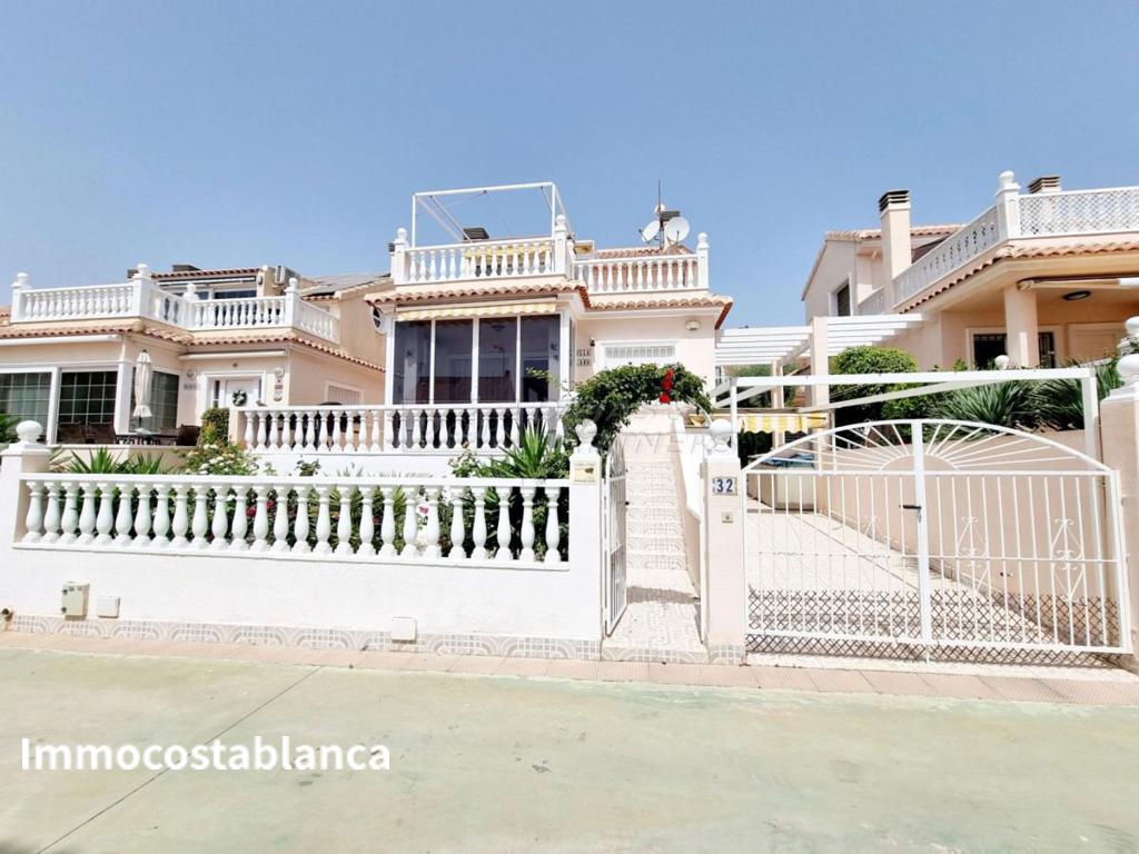 Villa in Torrevieja, 77 m², 360,000 €, photo 1, listing 9957056
