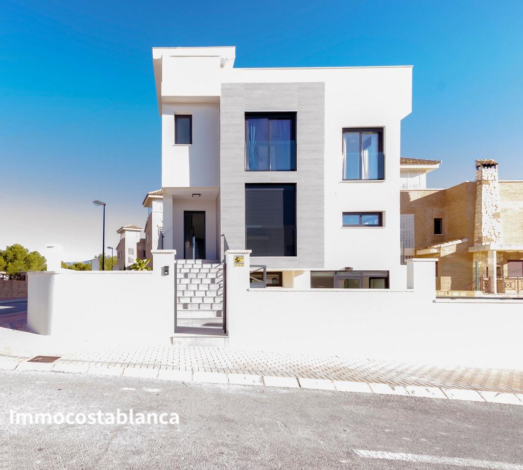 5 room detached house in La Nucia, 208 m², 285,000 €, photo 1, listing 37257448