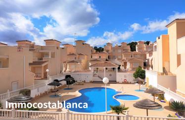 Terraced house in San Miguel de Salinas, 140 m²