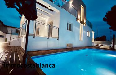 Villa in La Nucia, 320 m²