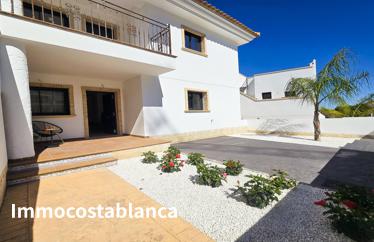 Apartment in Cox, 69 m²