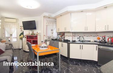 Apartment in Villajoyosa, 132 m²