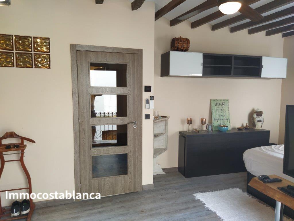 5 room villa in La Nucia, 235 m², 296,000 €, photo 4, listing 15513056